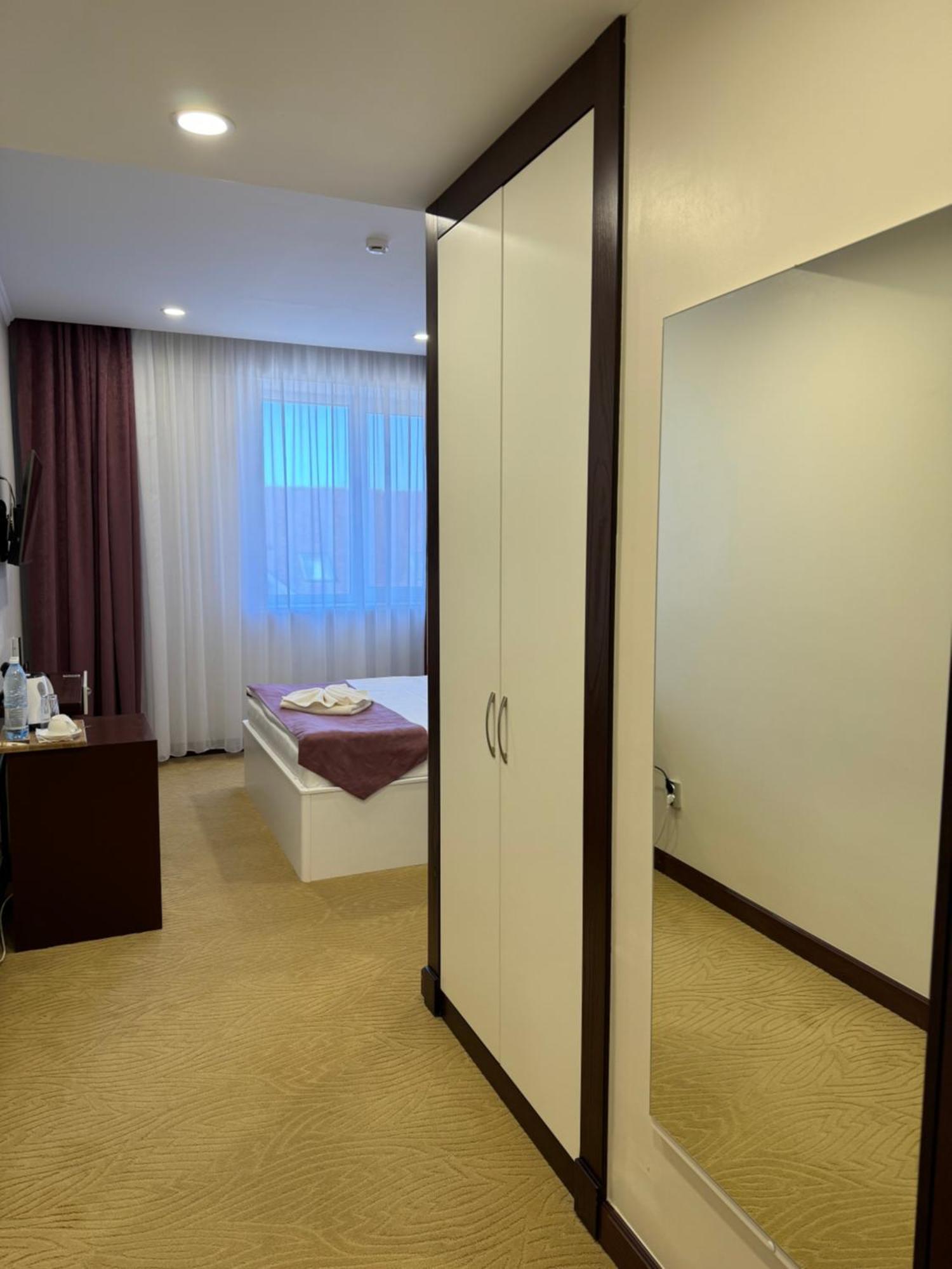 Sulo Atyrau Hotel Exterior foto